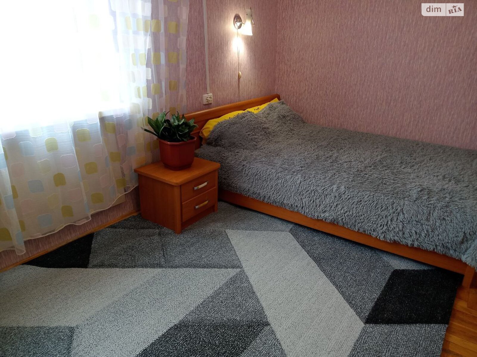 двокімнатна квартира в Трускавці, район Помярки, на вул. Степана Бандери 37 в оренду на короткий термін подобово фото 1 двокімнатна квартира в Трускавці, район Помярки, на вул. Степана Бандери 37 в оренду на короткий термін подобово фото 1
