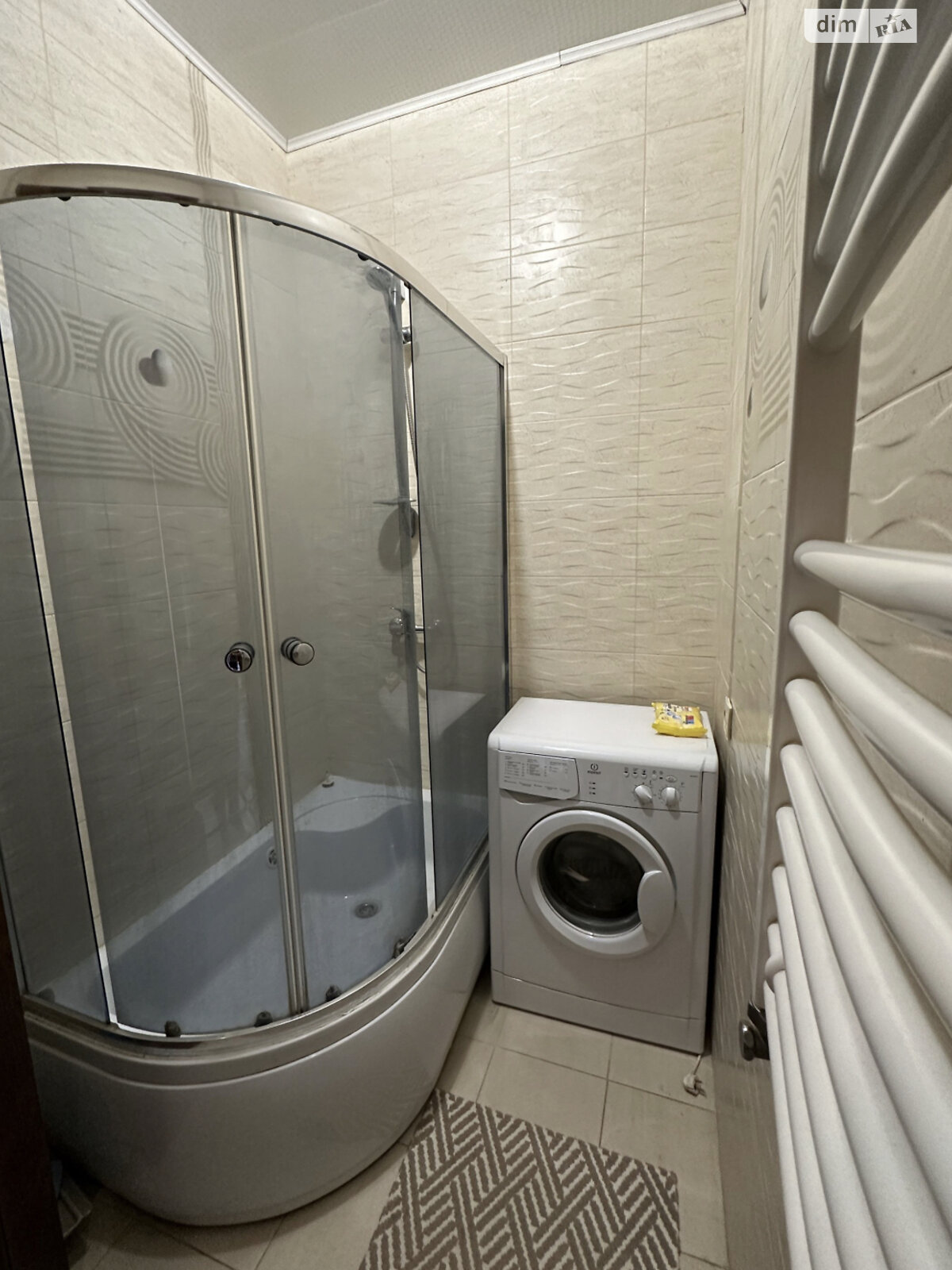 двухкомнатная квартира в Ужгороде, район Боздош, на ул. Хиры Александра 21 в аренду на короткий срок посуточно фото 1