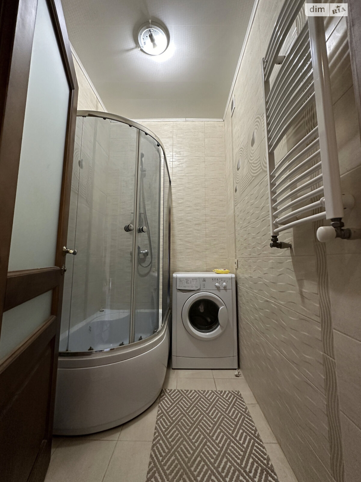 двухкомнатная квартира в Ужгороде, район Боздош, на ул. Хиры Александра 21 в аренду на короткий срок посуточно фото 1