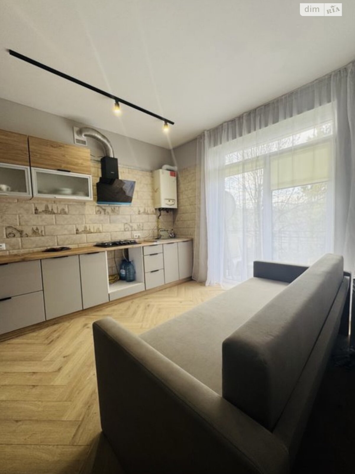 однокомнатная квартира в Ужгороде, район Центр, на ул. Вилмоша Ковача 17 в аренду на короткий срок посуточно фото 1 однокомнатная квартира в Ужгороде, район Центр, на ул. Вилмоша Ковача 17 в аренду на короткий срок посуточно фото 1