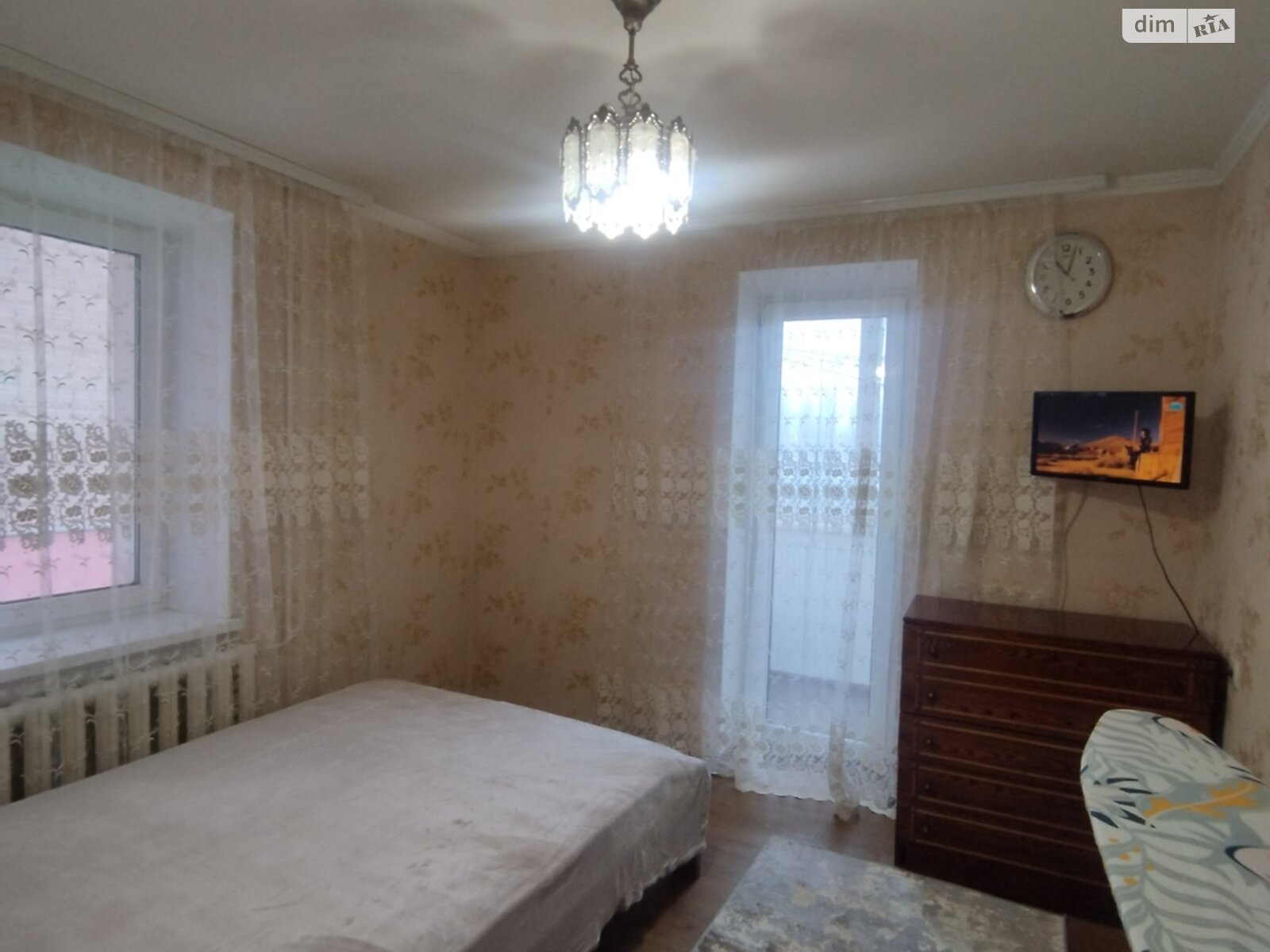 трехкомнатная квартира в Виннице, район Ближнее замостье, на ул. Привокзальная 2/1 в аренду на короткий срок посуточно фото 1 трехкомнатная квартира в Виннице, район Ближнее замостье, на ул. Привокзальная 2/1 в аренду на короткий срок посуточно фото 1