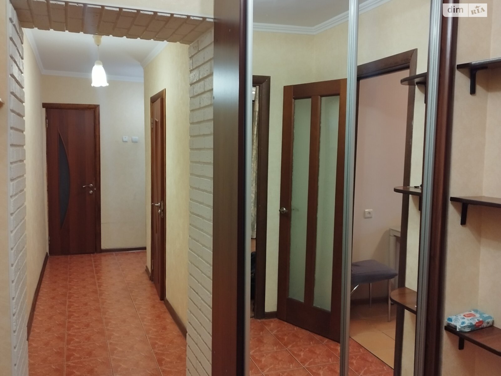трехкомнатная квартира в Виннице, район Ближнее замостье, на ул. Привокзальная 2/1 в аренду на короткий срок посуточно фото 1 трехкомнатная квартира в Виннице, район Ближнее замостье, на ул. Привокзальная 2/1 в аренду на короткий срок посуточно фото 1