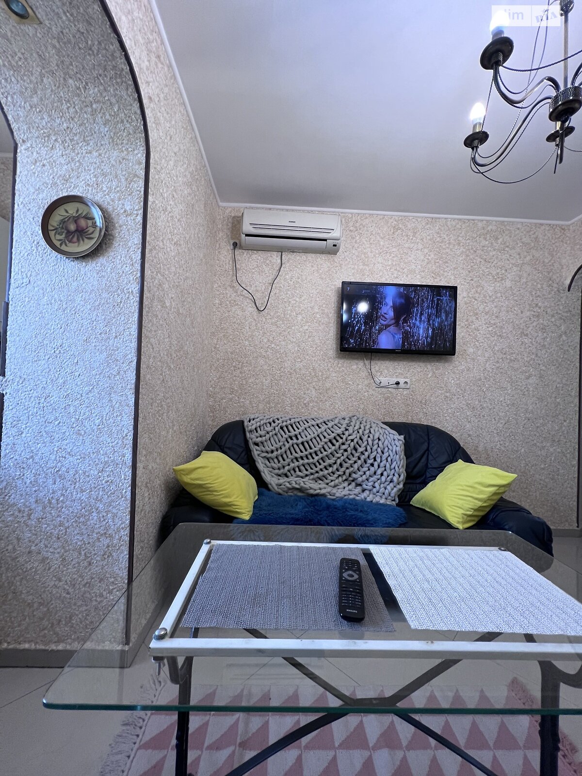двухкомнатная квартира в Виннице, район Подолье, на ул. Зодчих 3 в аренду на короткий срок посуточно фото 1 двухкомнатная квартира в Виннице, район Подолье, на ул. Зодчих 3 в аренду на короткий срок посуточно фото 1