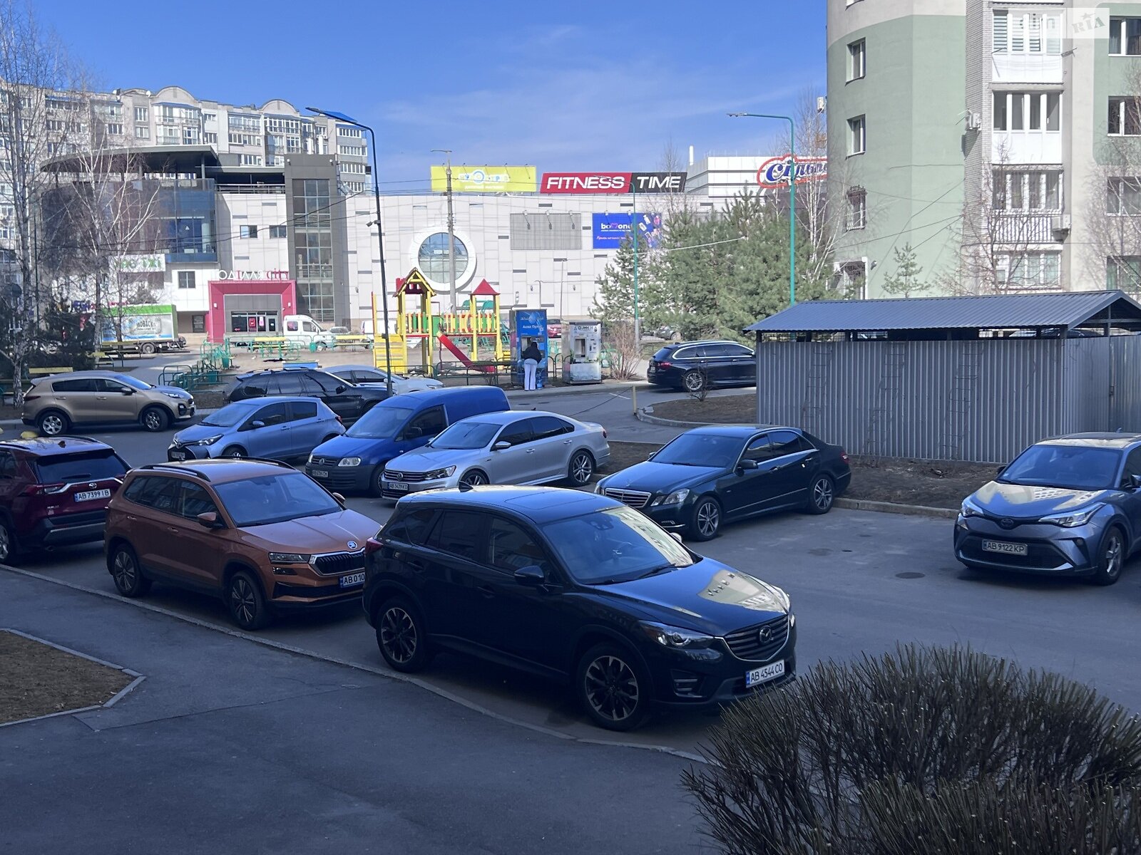 двухкомнатная квартира в Виннице, район Подолье, на ул. Зодчих 3 в аренду на короткий срок посуточно фото 1 двухкомнатная квартира в Виннице, район Подолье, на ул. Зодчих 3 в аренду на короткий срок посуточно фото 1