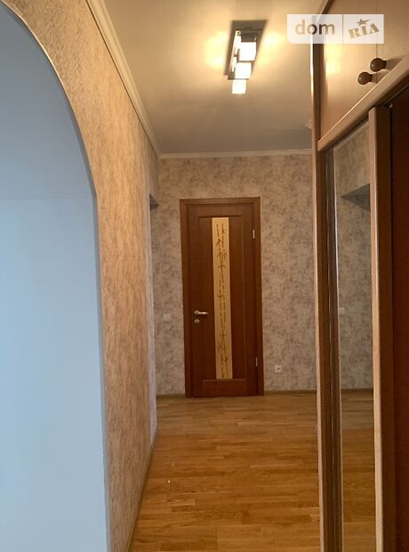 трехкомнатная квартира в Виннице, район Подолье, на ул. Зодчих в аренду на короткий срок посуточно фото 1 трехкомнатная квартира в Виннице, район Подолье, на ул. Зодчих в аренду на короткий срок посуточно фото 1