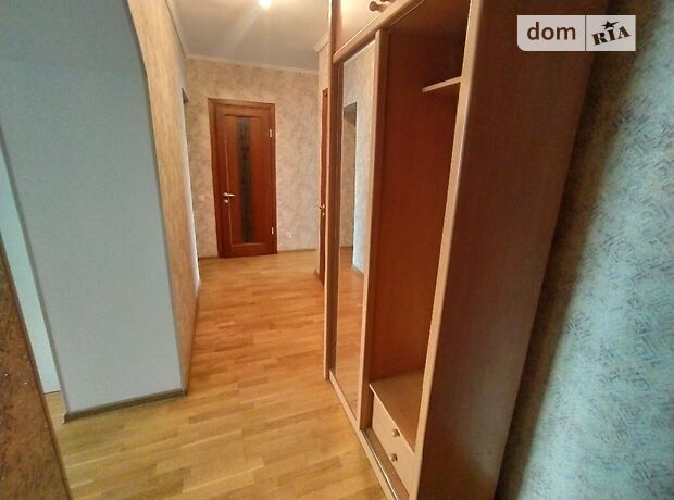 трехкомнатная квартира в Виннице, район Подолье, на ул. Зодчих в аренду на короткий срок посуточно фото 1 трехкомнатная квартира в Виннице, район Подолье, на ул. Зодчих в аренду на короткий срок посуточно фото 1