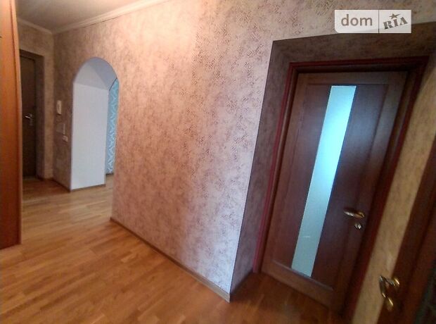 трехкомнатная квартира в Виннице, район Подолье, на ул. Зодчих в аренду на короткий срок посуточно фото 1
