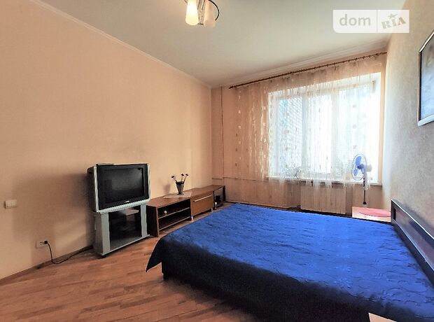 двухкомнатная квартира в Виннице, район Центр, на ул. Грушевского 23 в аренду на короткий срок посуточно фото 1