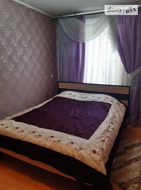 двокімнатна квартира в Вінниці, район Центр, на пл. Калічанська 4 в оренду на короткий термін подобово фото 1 двокімнатна квартира в Вінниці, район Центр, на пл. Калічанська 4 в оренду на короткий термін подобово фото 1