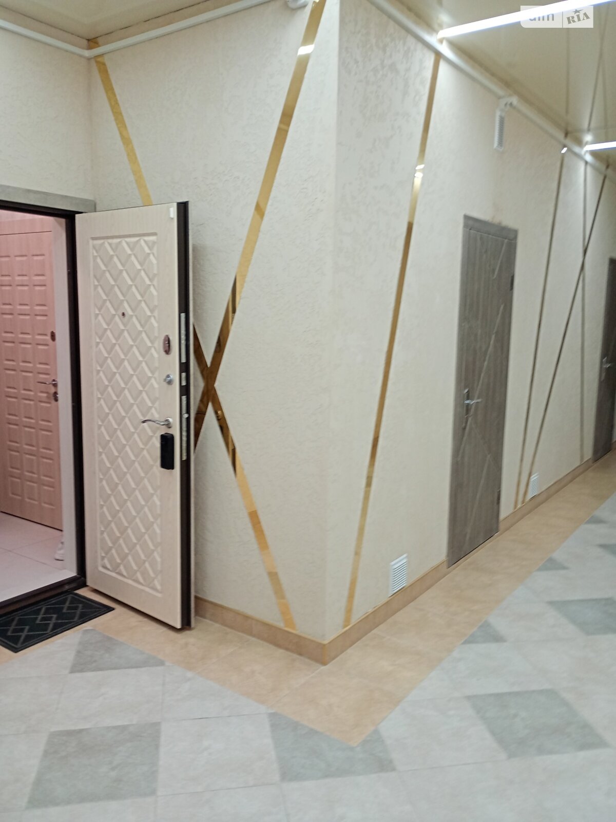 однокімнатна квартира в Вінниці, район Центр, на вул. Монастирська 41 в оренду на короткий термін подобово фото 1 однокімнатна квартира в Вінниці, район Центр, на вул. Монастирська 41 в оренду на короткий термін подобово фото 1