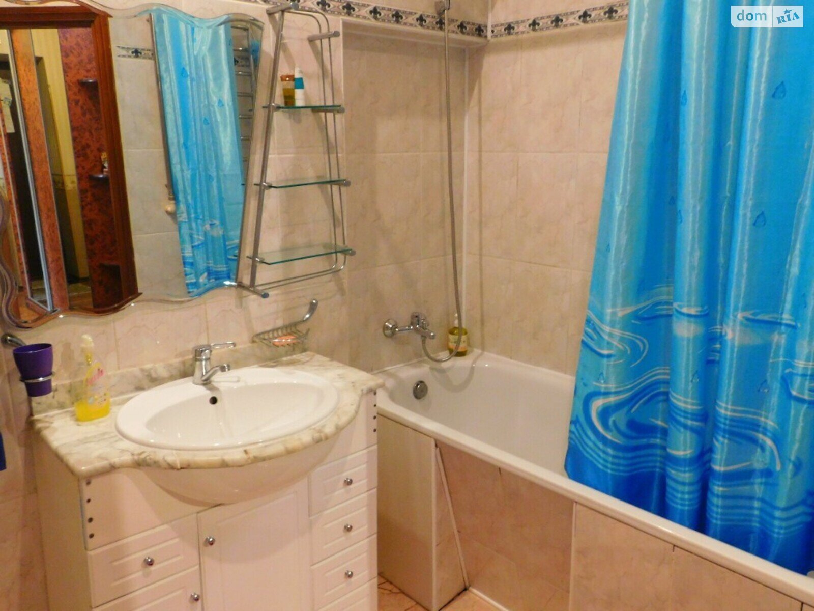 двокімнатна квартира в Вінниці, район Центр, на вул. Соборна 43 в оренду на короткий термін подобово фото 1 двокімнатна квартира в Вінниці, район Центр, на вул. Соборна 43 в оренду на короткий термін подобово фото 1