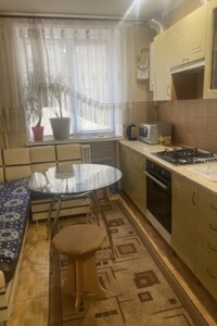 трехкомнатная квартира в Виннице, район Урожай, на ул. Марии Литвиненко-Вольгемут в аренду на короткий срок посуточно фото 2