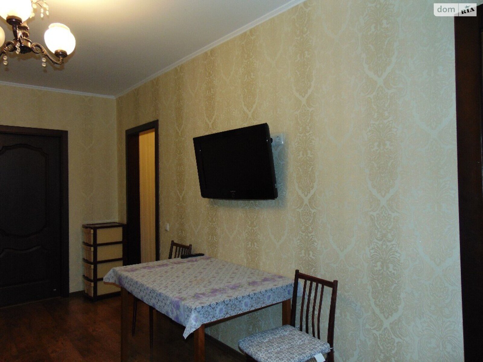 двухкомнатная квартира в Виннице, район Вишенка, на ул. 600-летия 46/58 в аренду на короткий срок посуточно фото 1