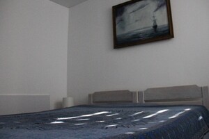 двухкомнатная квартира в Виннице, район Вишенка, на просп. Космонавтов в аренду на короткий срок посуточно фото 2