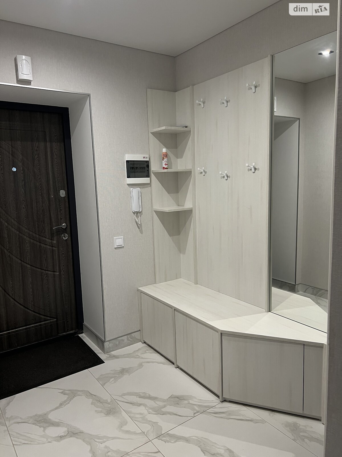 однокімнатна квартира в Вінниці, район Вишенька, на просп. Юності 16Б в оренду на короткий термін подобово фото 1