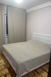 двокімнатна квартира в Запоріжжі, район 5-й Хортицький, на просп. Преображенського інженера в оренду на короткий термін подобово фото 2