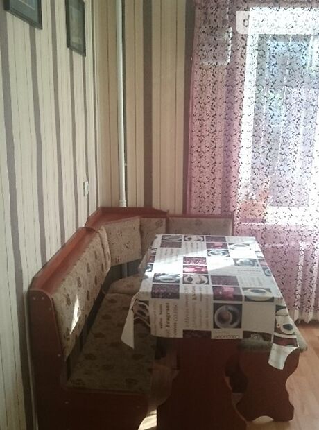 однокомнатная квартира в Запорожье, район Александровский (Жовтневый), на Соборный, 154А в аренду на короткий срок посуточно фото 1 однокомнатная квартира в Запорожье, район Александровский (Жовтневый), на Соборный, 154А в аренду на короткий срок посуточно фото 1
