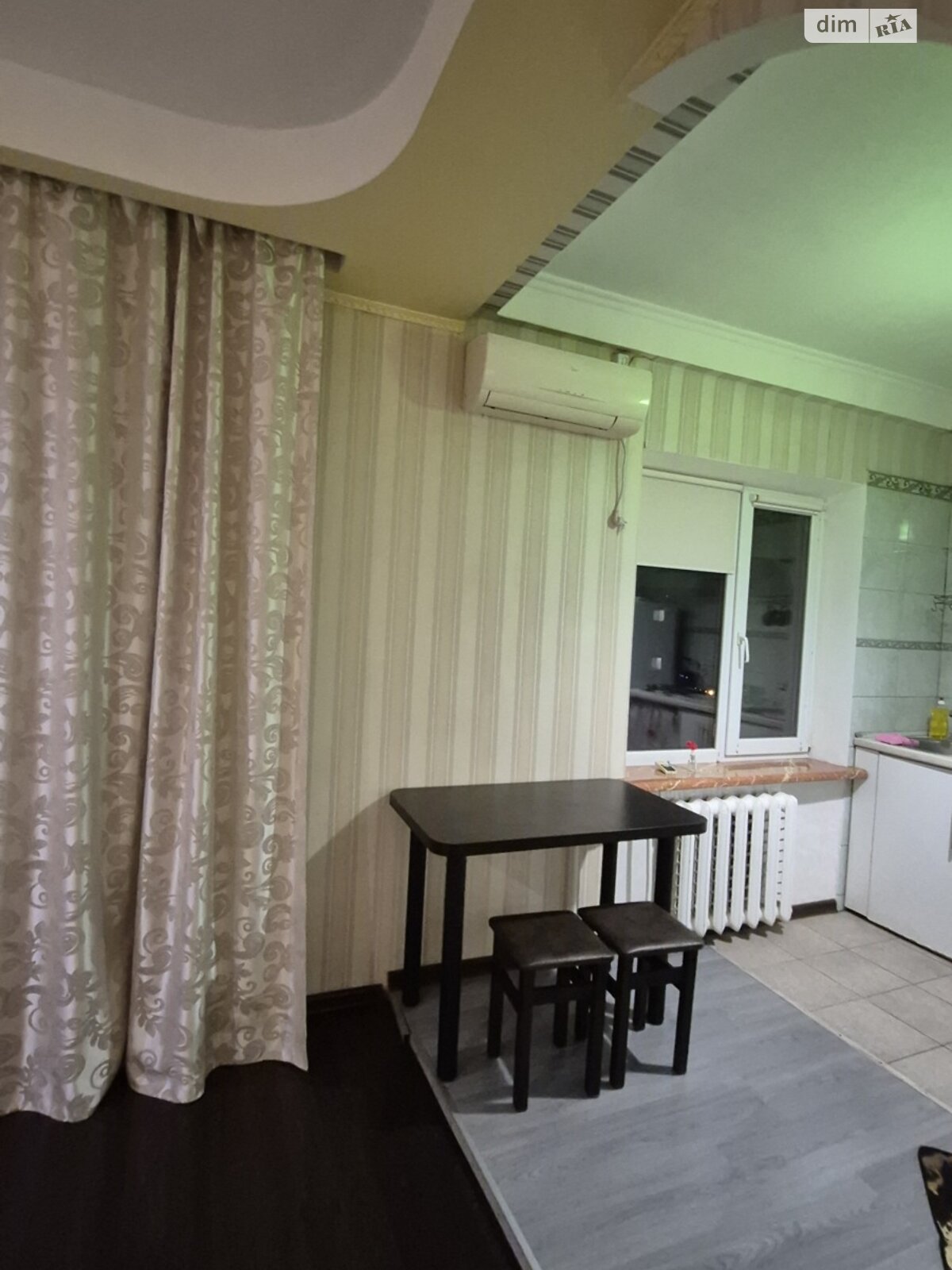 однокімнатна квартира в Запоріжжі, район Бородинський, на вул. Дмитра Вишневецького 36 в оренду на короткий термін подобово фото 1