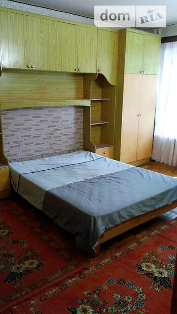 трехкомнатная квартира в Запорожье, район Коммунарский, на ул. Чумаченко 23 в аренду на короткий срок посуточно фото 1 трехкомнатная квартира в Запорожье, район Коммунарский, на ул. Чумаченко 23 в аренду на короткий срок посуточно фото 1