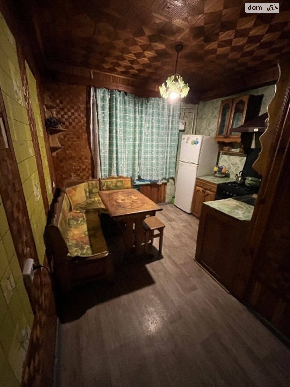 трехкомнатная квартира в Запорожье, район Коммунарский, на ул. Чумаченко в аренду на короткий срок посуточно фото 1 трехкомнатная квартира в Запорожье, район Коммунарский, на ул. Чумаченко в аренду на короткий срок посуточно фото 1