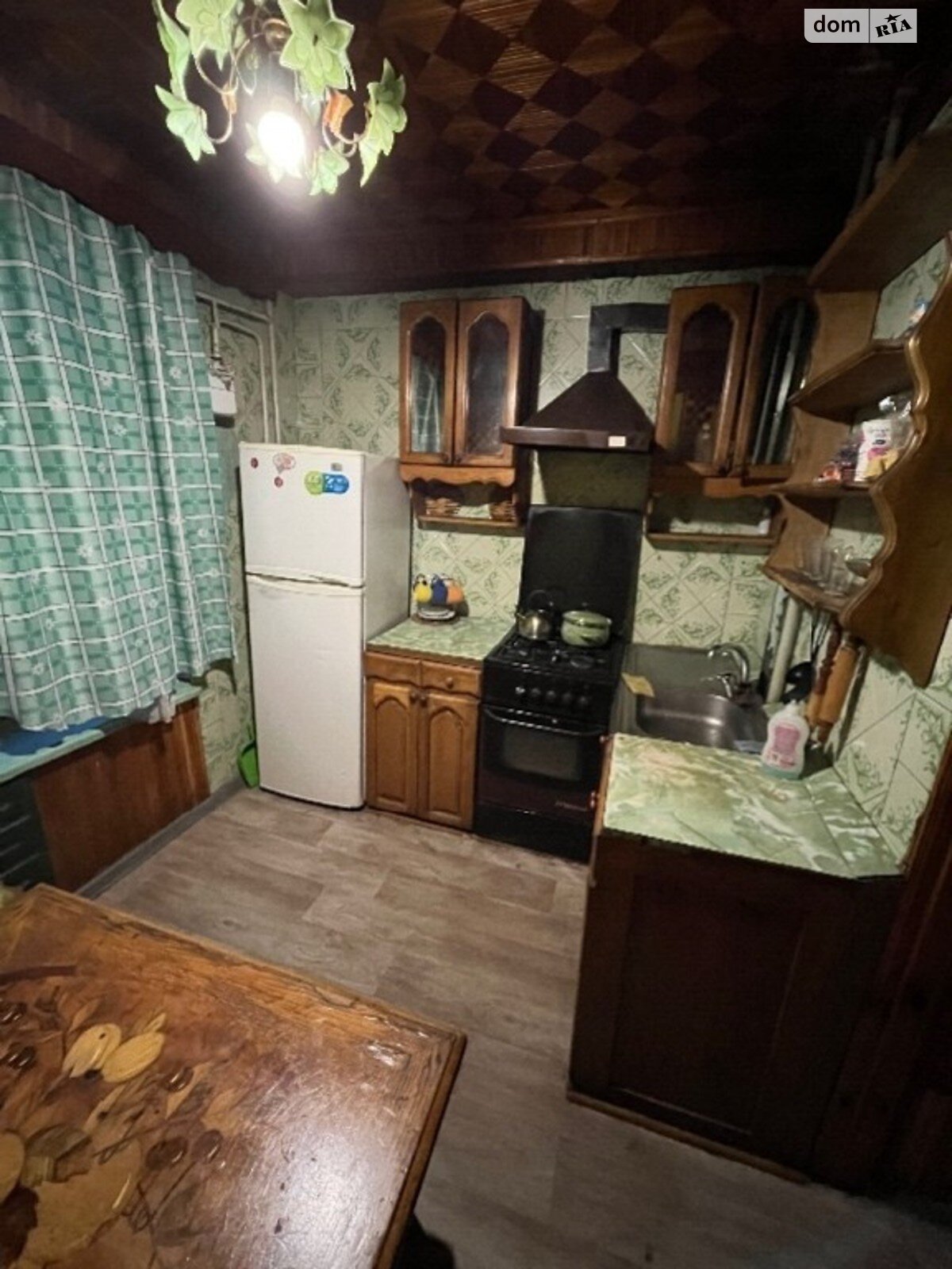 трехкомнатная квартира в Запорожье, район Коммунарский, на ул. Чумаченко в аренду на короткий срок посуточно фото 1 трехкомнатная квартира в Запорожье, район Коммунарский, на ул. Чумаченко в аренду на короткий срок посуточно фото 1