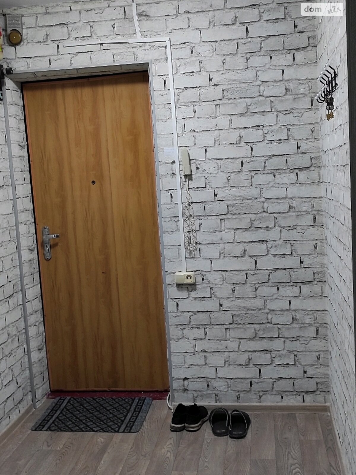 однокомнатная квартира в Запорожье, район Коммунарский, на ул. Космическая 106А в аренду на короткий срок посуточно фото 1
