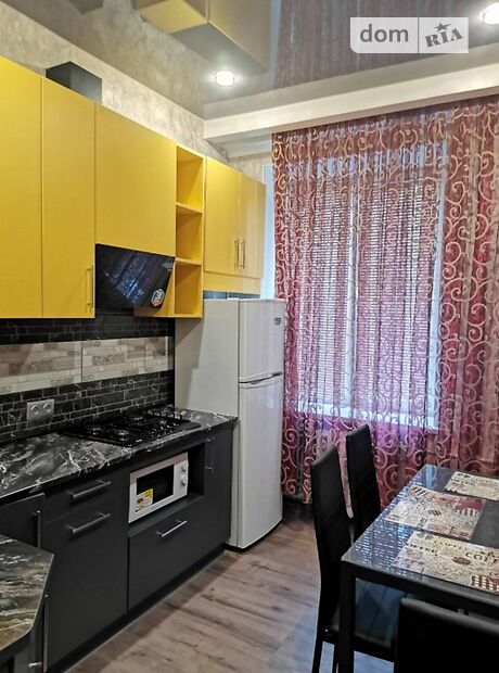 двухкомнатная квартира в Запорожье, район Вознесеновский (Орджоникидзевский), на ул. Сталеваров 18 в аренду на короткий срок посуточно фото 1 двухкомнатная квартира в Запорожье, район Вознесеновский (Орджоникидзевский), на ул. Сталеваров 18 в аренду на короткий срок посуточно фото 1