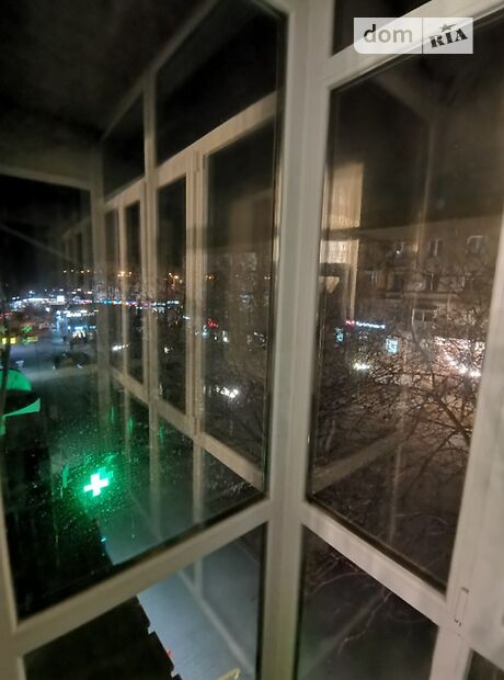 двухкомнатная квартира в Запорожье, район Вознесеновский (Орджоникидзевский), на ул. Сталеваров 7 в аренду на короткий срок посуточно фото 1 двухкомнатная квартира в Запорожье, район Вознесеновский (Орджоникидзевский), на ул. Сталеваров 7 в аренду на короткий срок посуточно фото 1