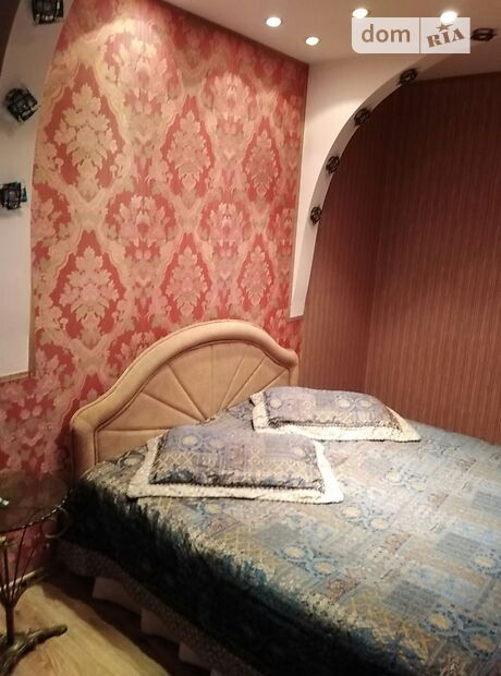 однокомнатная квартира в Запорожье, район Вознесеновский (Орджоникидзевский), на ул. Яценко 4а в аренду на короткий срок посуточно фото 1 однокомнатная квартира в Запорожье, район Вознесеновский (Орджоникидзевский), на ул. Яценко 4а в аренду на короткий срок посуточно фото 1