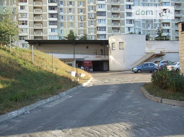 Бокс в гаражном комплексе под легковое авто в Киеве, площадь 17 кв.м. фото 2 Бокс в гаражном комплексе под легковое авто в Киеве, площадь 17 кв.м. фото 2