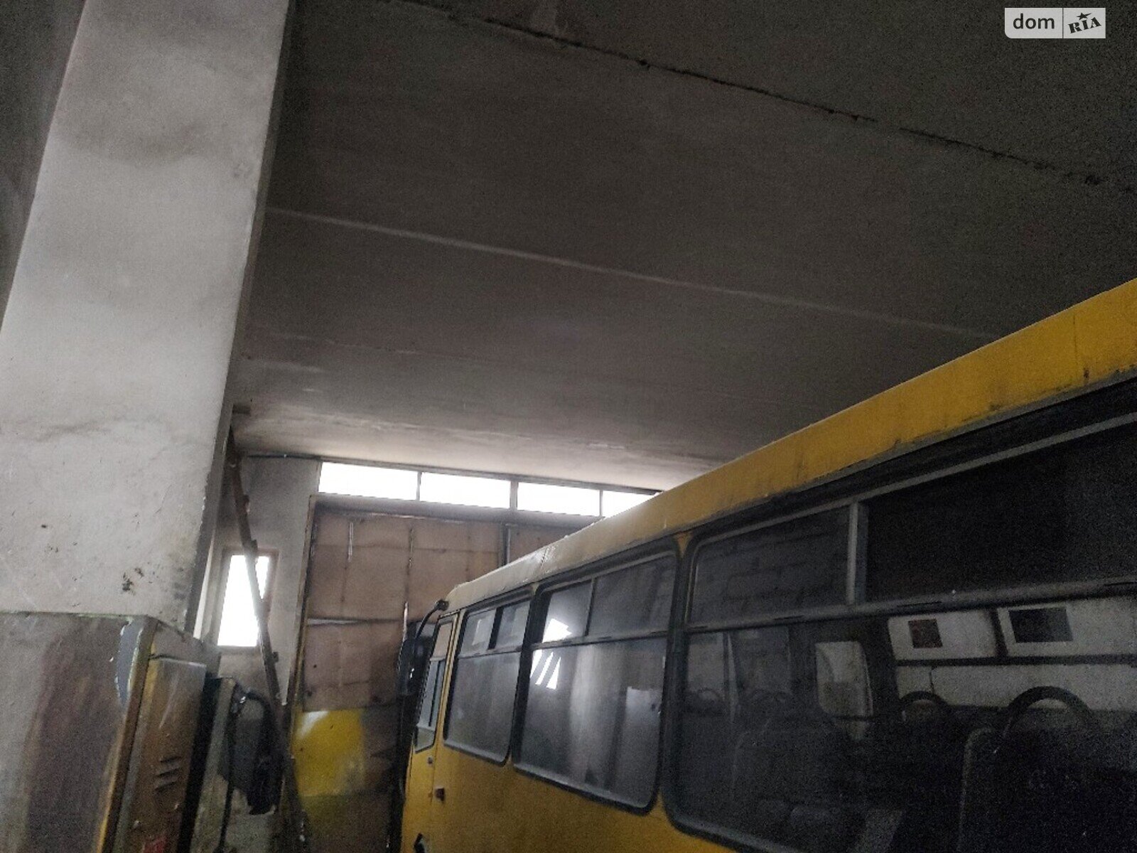 Місце в гаражному кооперативі під бус в Києві, площа 63 кв.м. фото 1