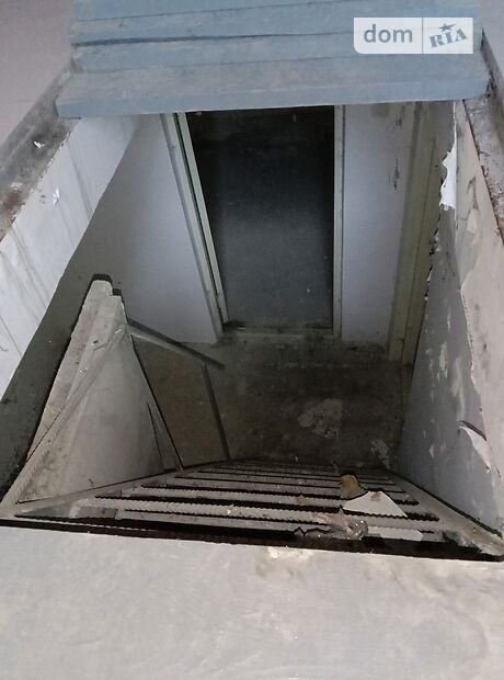 Бокс в гаражном комплексе под легковое авто в Киеве, площадь 60 кв.м. фото 1 Бокс в гаражном комплексе под легковое авто в Киеве, площадь 60 кв.м. фото 1