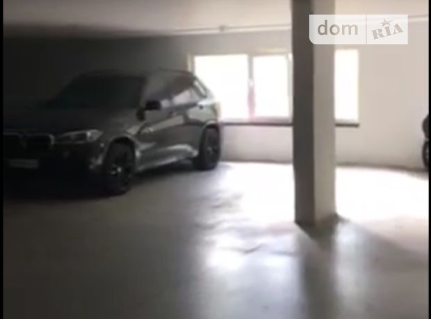 Бокс в гаражном комплексе под легковое авто в Киеве, площадь 15 кв.м. фото 1 Бокс в гаражном комплексе под легковое авто в Киеве, площадь 15 кв.м. фото 1