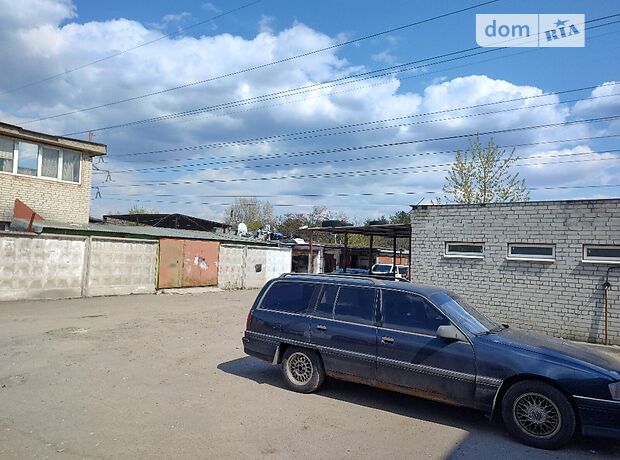 Бокс в гаражном комплексе под бус в Киеве, площадь 120 кв.м. фото 1 Бокс в гаражном комплексе под бус в Киеве, площадь 120 кв.м. фото 1