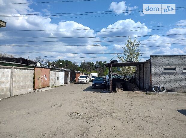 Бокс в гаражном комплексе под бус в Киеве, площадь 120 кв.м. фото 1 Бокс в гаражном комплексе под бус в Киеве, площадь 120 кв.м. фото 1