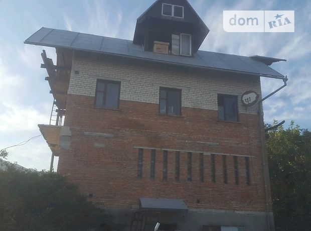 Бокс в гаражном комплексе под легковое авто в Тернополе, площадь 54 кв.м. фото 1 Бокс в гаражном комплексе под легковое авто в Тернополе, площадь 54 кв.м. фото 1