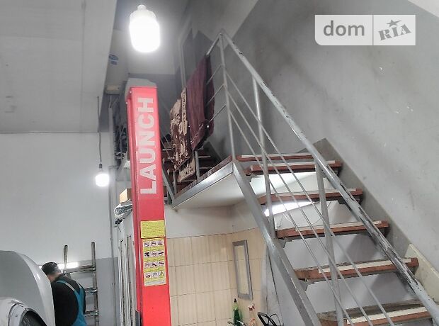 Бокс в гаражном комплексе под бус в Виннице, площадь 180 кв.м. фото 1 Бокс в гаражном комплексе под бус в Виннице, площадь 180 кв.м. фото 1