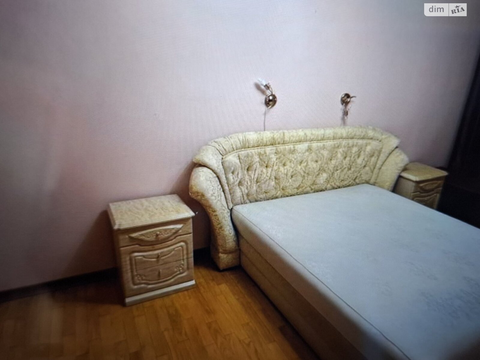двухэтажная часть дома, 82 кв. м, кирпич. Сдается помесячно в Черновцах, в районе Кемпинг фото 1 двухэтажная часть дома, 82 кв. м, кирпич. Сдается помесячно в Черновцах, в районе Кемпинг фото 1