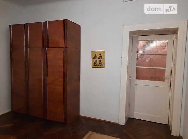 одноэтажная часть дома, 73.9 кв. м, кирпич. Сдается помесячно в Черновцах, в районе Кемпинг фото 1 одноэтажная часть дома, 73.9 кв. м, кирпич. Сдается помесячно в Черновцах, в районе Кемпинг фото 1