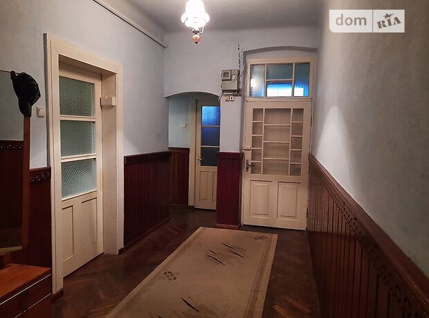 одноэтажная часть дома, 73.9 кв. м, кирпич. Сдается помесячно в Черновцах, в районе Кемпинг фото 1 одноэтажная часть дома, 73.9 кв. м, кирпич. Сдается помесячно в Черновцах, в районе Кемпинг фото 1
