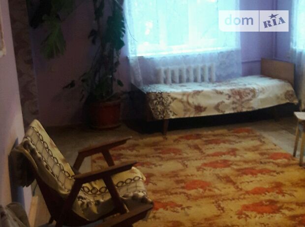 трехэтажная часть дома, 450 кв. м, кирпич. Сдается помесячно в Черновцах фото 2 трехэтажная часть дома, 450 кв. м, кирпич. Сдается помесячно в Черновцах фото 2
