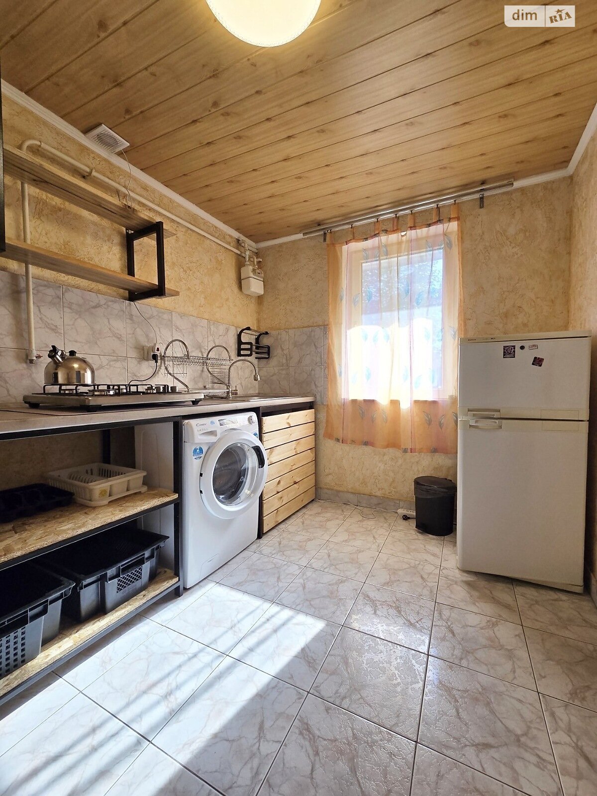 однопроверхова частина будинку, 40 кв. м, цегла. Здається помісячно в Чернівцях, в районі Центр фото 1