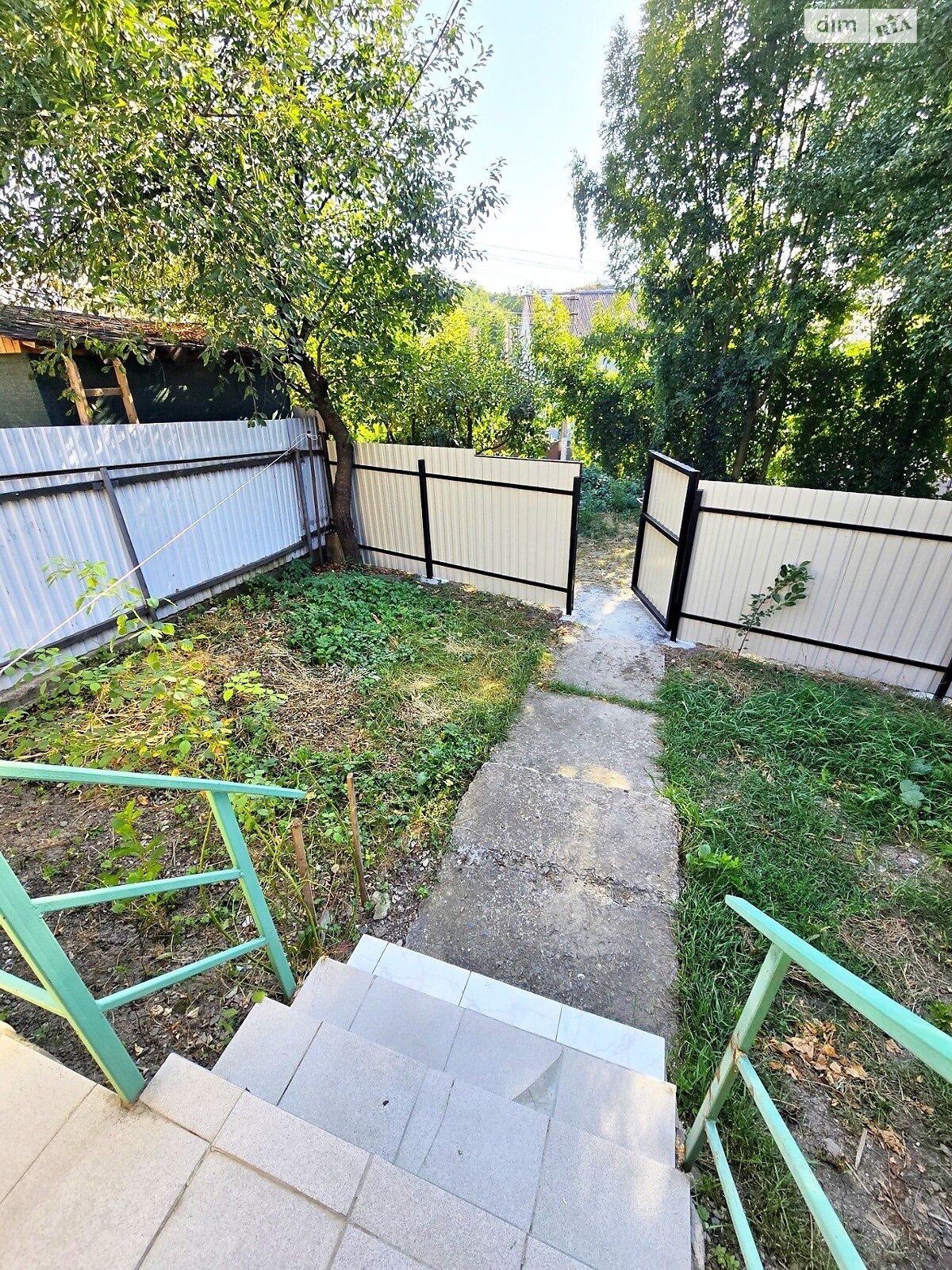 однопроверхова частина будинку, 40 кв. м, цегла. Здається помісячно в Чернівцях, в районі Центр фото 1