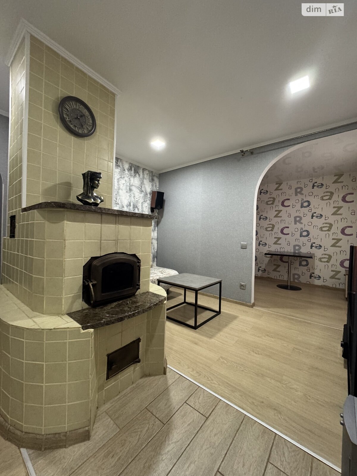 одноэтажная часть дома, 45 кв. м, кирпич. Сдается помесячно в Днепре, в районе Рабочая фото 1 одноэтажная часть дома, 45 кв. м, кирпич. Сдается помесячно в Днепре, в районе Рабочая фото 1