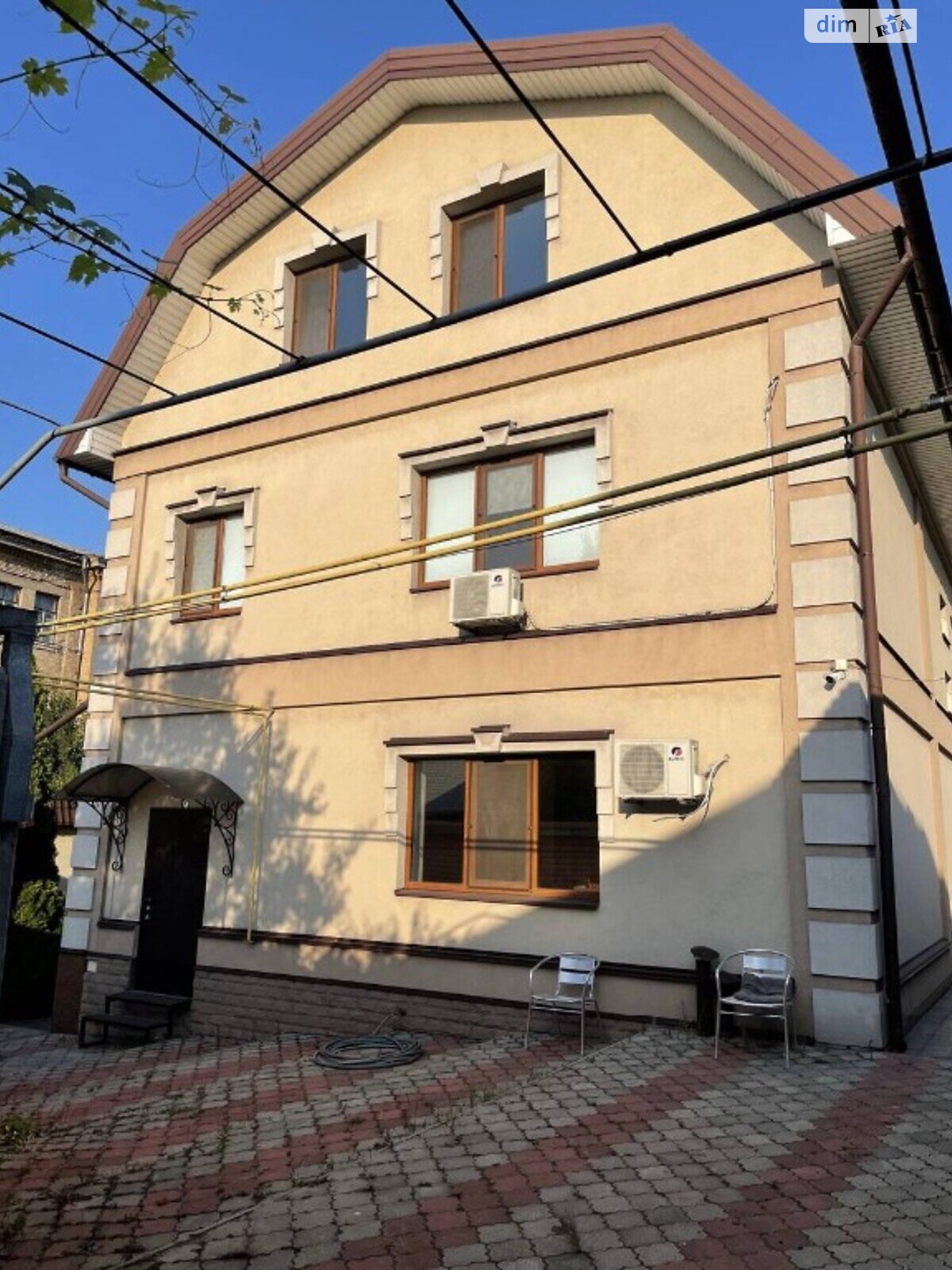 двухэтажная часть дома, 140 кв. м, кирпич. Сдается помесячно в Днепре, в районе Чечеловский фото 1