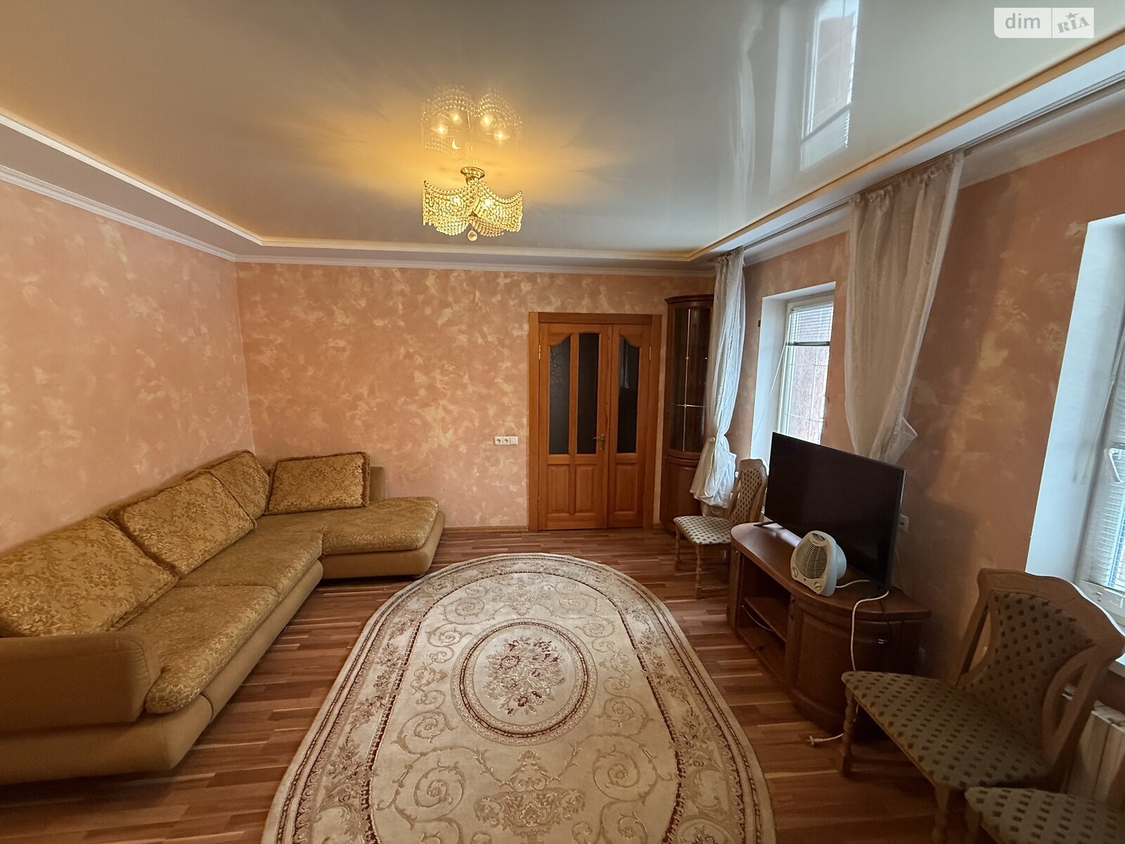 одноэтажная часть дома, 100 кв. м, кирпич. Сдается помесячно в Днепре, в районе Еврейская слобода фото 1