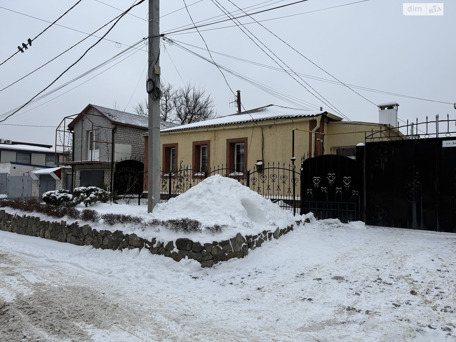 одноэтажная часть дома, 100 кв. м, кирпич. Сдается помесячно в Днепре, в районе Еврейская слобода фото 1