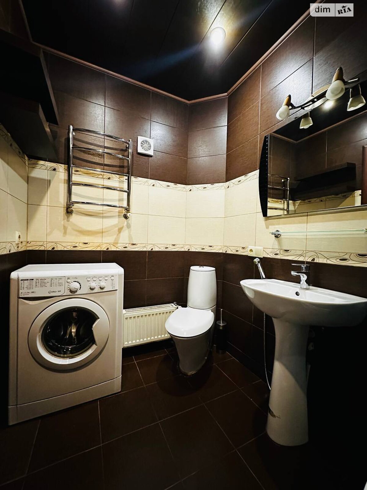 одноэтажная часть дома, 123 кв. м, кирпич. Сдается помесячно в Днепре, в районе Еврейская слобода фото 1