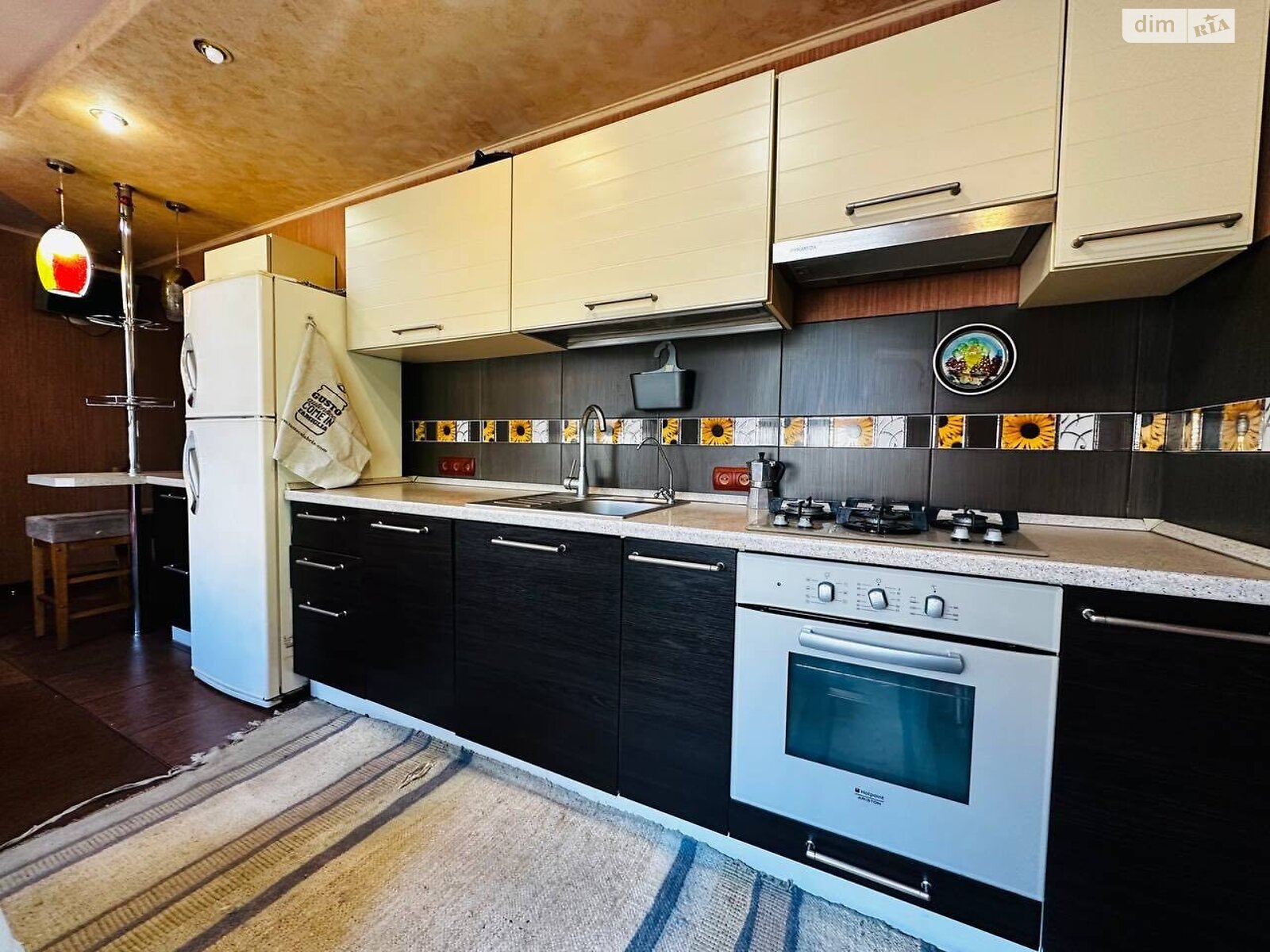 одноэтажная часть дома, 123 кв. м, кирпич. Сдается помесячно в Днепре, в районе Еврейская слобода фото 1