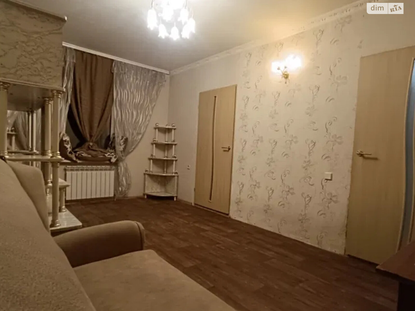 одноэтажная часть дома, 50 кв. м, кирпич. Сдается помесячно в Днепре, в районе Амур-Нижнеднепровский фото 1